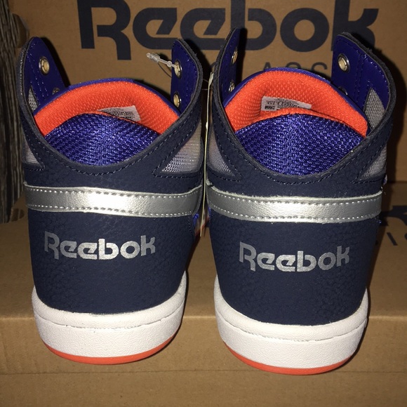 ๐ Reebok Mission 3.0 Mid Sneaker - Picture 7 of 8